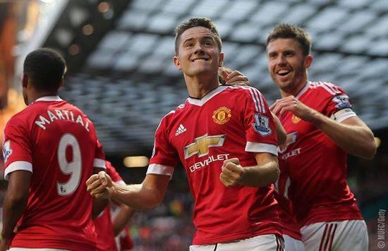 他选择以自 他选择以自